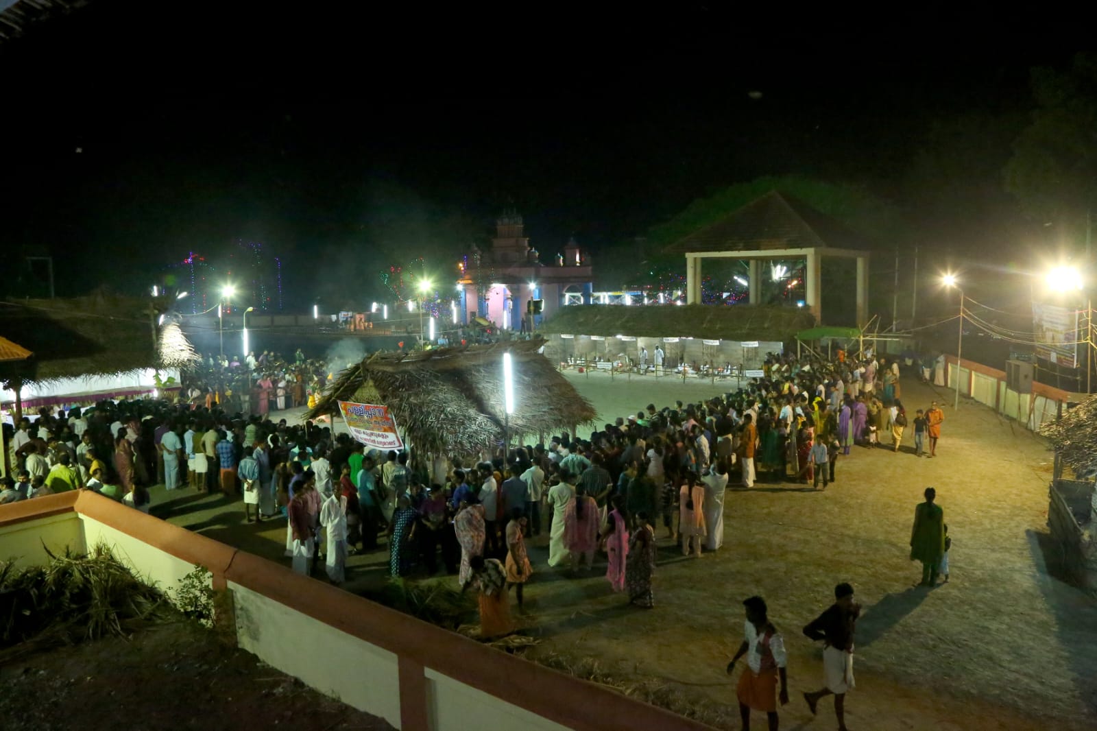 കരകളിൽ ശത്രുഎടുപ്പ്