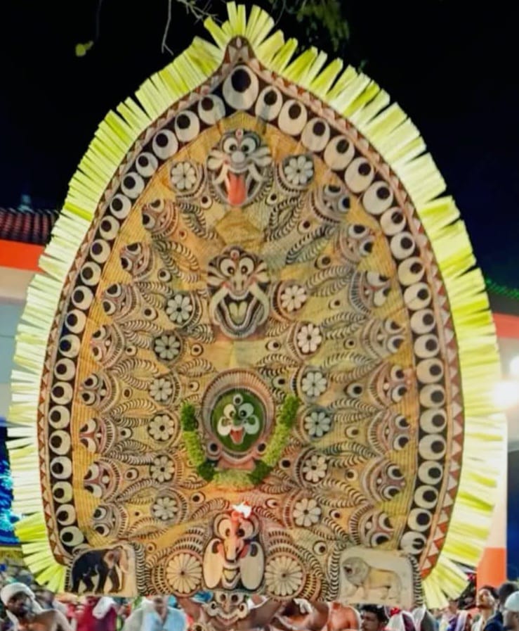 വലിയ കൂമ്പ്ബലി, മധുഎഴുന്നള്ളിപ്പ്, വലിയകോലം